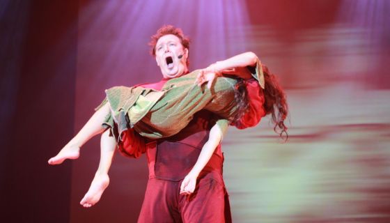 Мюзикл-шоу «Нотр-Дам де Пари» и «Ромео и Джульетта», Железнодорожный