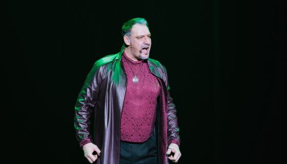 Мюзикл-шоу «Нотр-Дам де Пари» и «Ромео и Джульетта», Железнодорожный