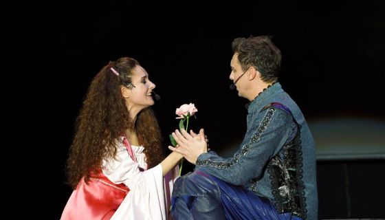 Мюзикл-шоу «Нотр-Дам де Пари» и «Ромео и Джульетта», Железнодорожный