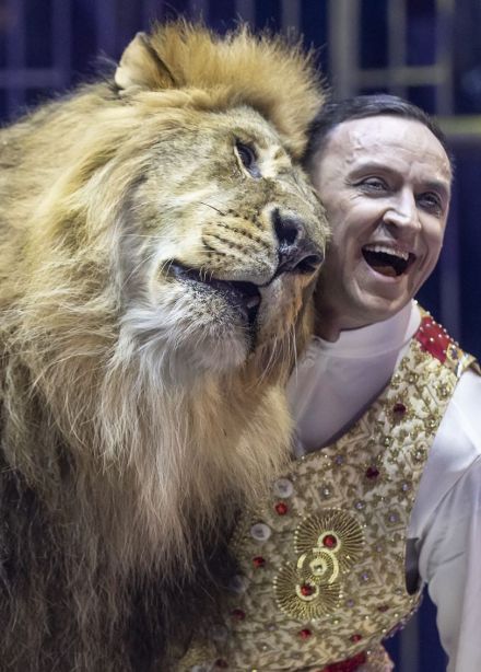 Шоу фонтанов и лазеров «Принц цирка»